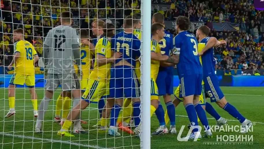 Україна безвольно поступилася Швеції і не поїде не чемпіонат світу з футболу.