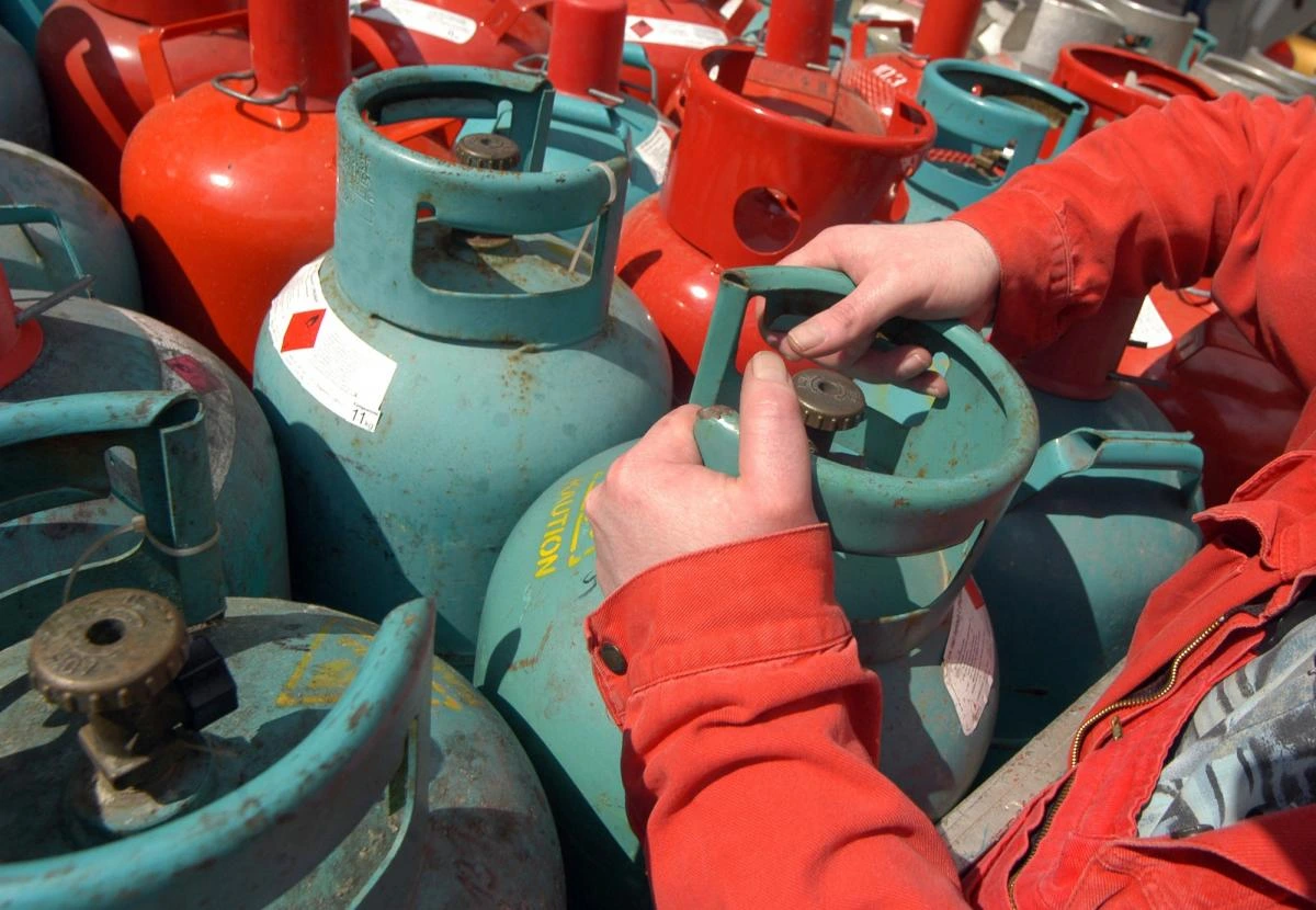 У Польщі заборонили газові балони: що з ними не так