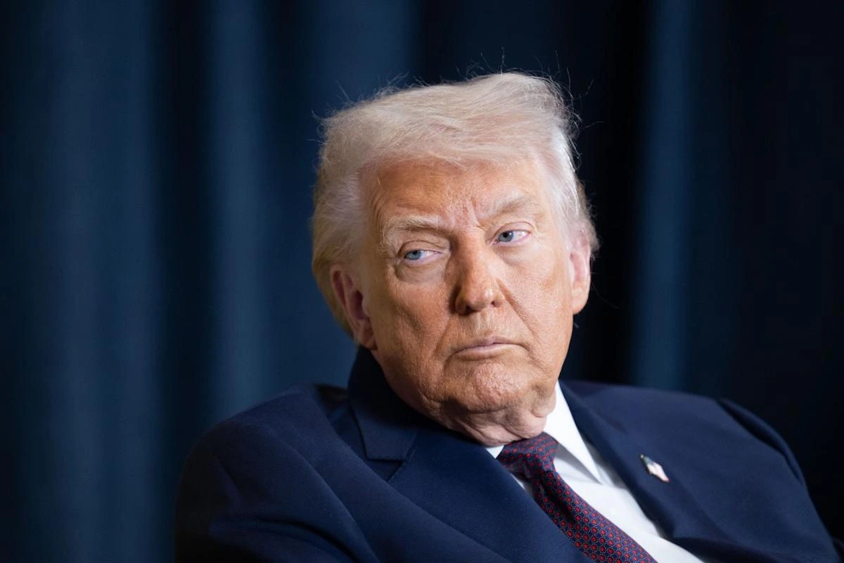 У США опублікували звіт про стан здоров'я Трампа та пояснили, звідки у нього синці на руках